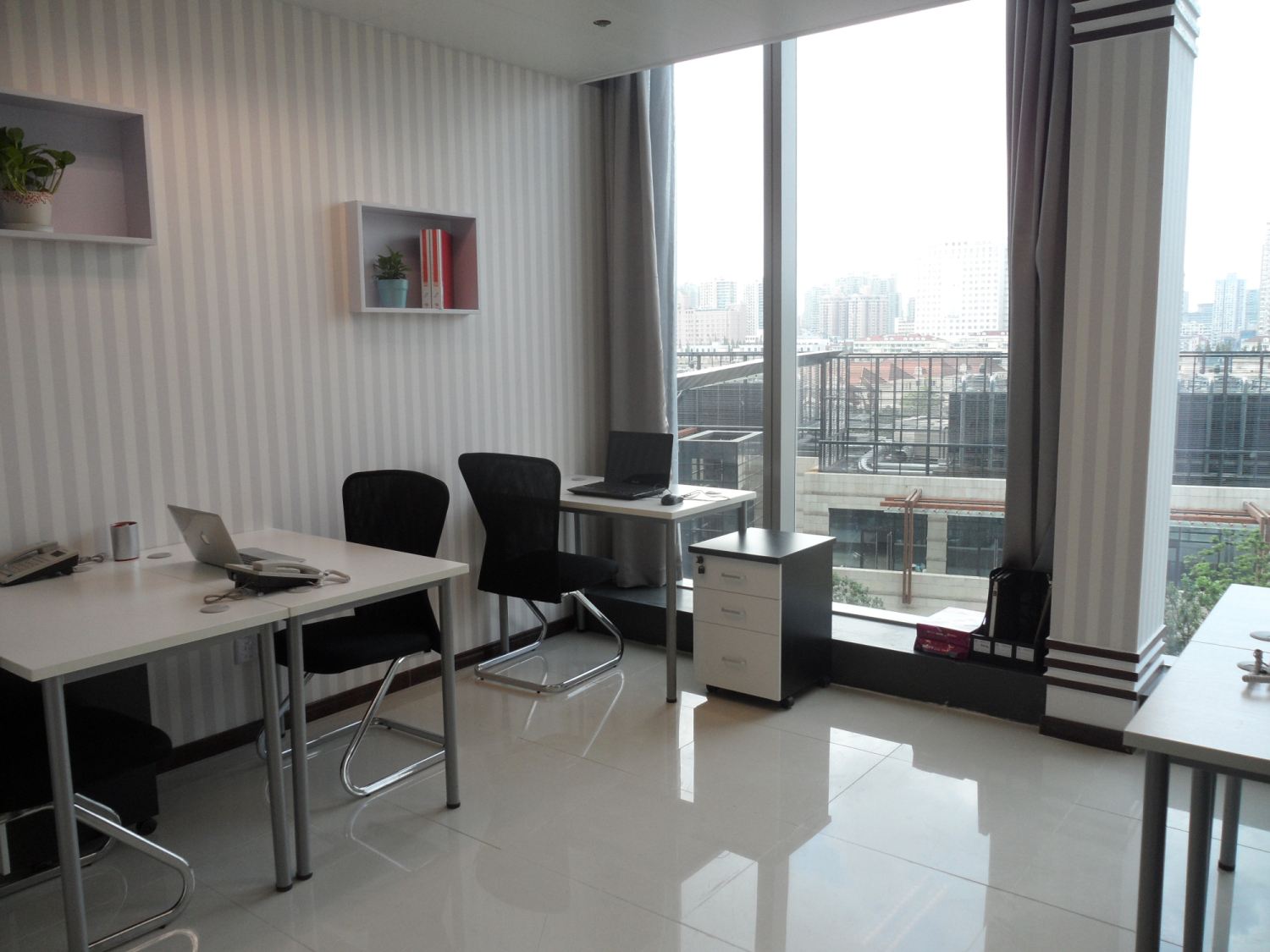 辦公室太小應(yīng)該如何裝修